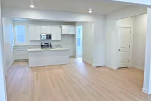 921 S Mathilda Dr, Saratoga Springs, UT 84045 - Photo 4