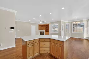 687 E 3420 N, Lehi, UT 84043 - Photo 8