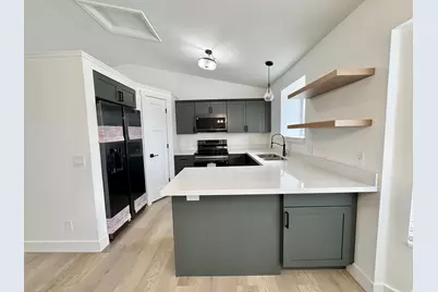 2085 W 3800 S, West Valley, UT 84119 - Photo 4