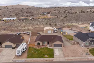 2101 E Ravine Rd, Enoch, UT 84721 - Photo 30