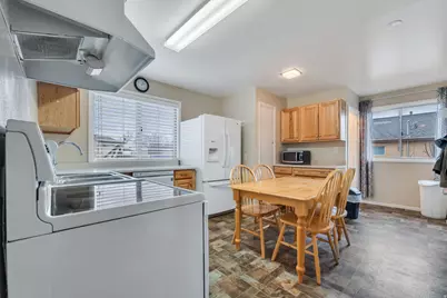 550 N 400 W, Orem, UT 84057 - Photo 8