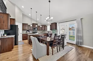 731 S 3050 W, Syracuse, UT 84075 - Photo 8