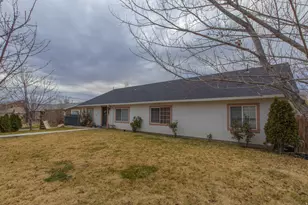 2540 S Chesterfield St W, West Valley, UT 84119 - Photo 2