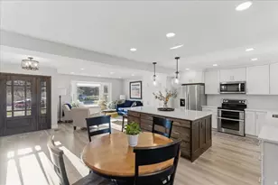 1481 E Noelle Rd S, Sandy, UT 84092 - Photo 8