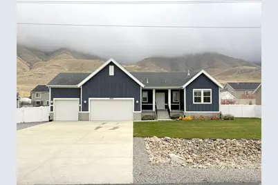 8626 N Lakeshore Dr, Lake Point, UT 84074 - Photo 1