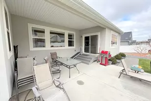 8626 N Lakeshore Dr, Lake Point, UT 84074 - Photo 36