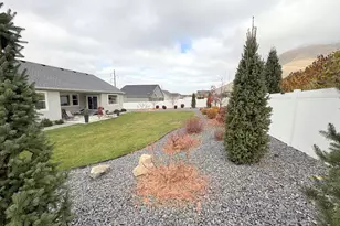 8626 N Lakeshore Dr, Lake Point, UT 84074 - Photo 34