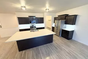 8626 N Lakeshore Dr, Lake Point, UT 84074 - Photo 8