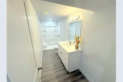 8626 N Lakeshore Dr, Lake Point, UT 84074 - Photo 30