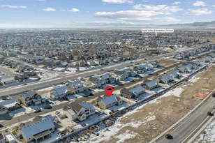 2255 E Emerald Ave, Eagle Mountain, UT 84005 - Photo 42