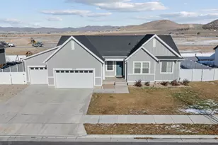 2255 E Emerald Ave, Eagle Mountain, UT 84005 - Photo 34