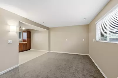 2569 E Canterbury Ln, Cottonwood Heights, UT 84121 - Photo 6