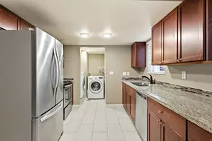 2569 E Canterbury Ln, Cottonwood Heights, UT 84121 - Photo 12