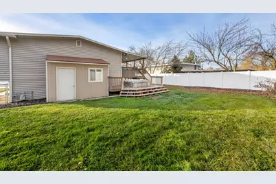 2932 W 6050 S, Roy, UT 84067 - Photo 24