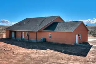 429 E Pioneer Bnd, Monticello, UT 84535 - Photo 10