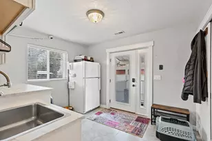 333 E 6990 S, Midvale, UT 84047 - Photo 16