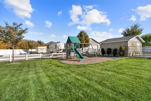 12243 S Janice Dr, Riverton, UT 84065 - Photo 34