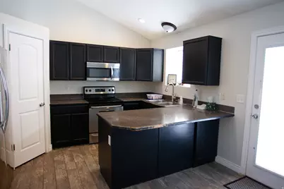 265 E 1900 N, North Ogden, UT 84414 - Photo 2