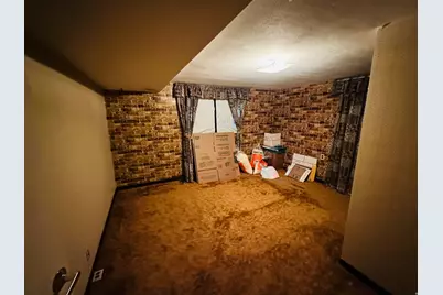 2877 E Delsa Dr S, Holladay, UT 84124 - Photo 10