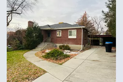 2877 E Delsa Dr S, Holladay, UT 84124 - Photo 2