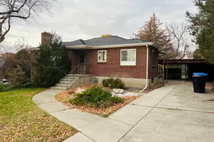 2877 E Delsa Dr S, Holladay, UT 84124 - Photo 2