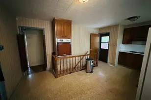 2877 E Delsa Dr S, Holladay, UT 84124 - Photo 4