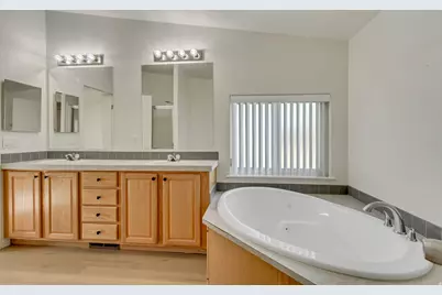 322 N 900 E, American Fork, UT 84003 - Photo 16