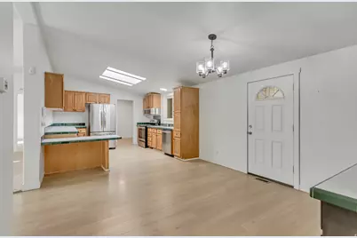 322 N 900 E, American Fork, UT 84003 - Photo 8