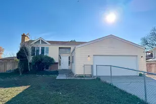 2093 W Chateau Ave, Taylorsville, UT 84129 - Photo 2