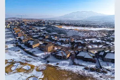 9225 N Mount Airey Dr, Eagle Mountain, UT 84005 - Photo 54