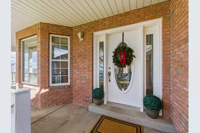 3759 S Huntington Dr, Bountiful, UT 84010 - Photo 2