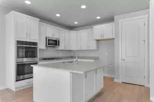 6647 N Bald, Eagle Mountain, UT 84005 - Photo 12