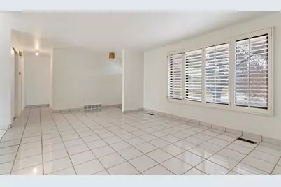 6925 S Lexington Dr W, West Jordan, UT 84084 - Photo 4