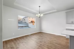 1077 S Red Barn Vw Dr, Santaquin, UT 84655 - Photo 16