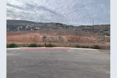 430 S 2250 W #26, Hurricane, UT 84737 - Photo 2
