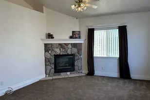 299 W 100 N, Roosevelt, UT 84066 - Photo 12