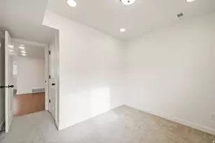 70 E Weekes Wy, Clearfield, UT 84015 - Photo 16