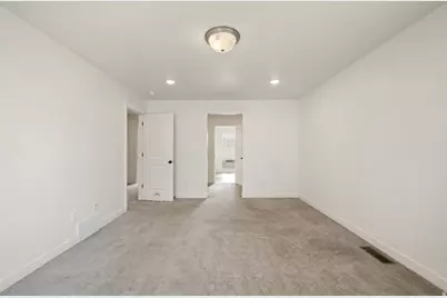 70 E Weekes Way, Clearfield, UT 84015 - Photo 12