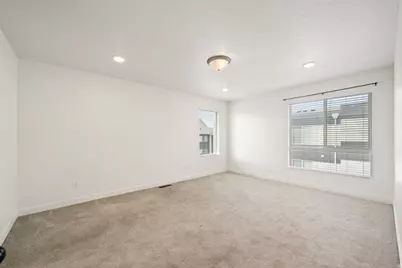 70 E Weekes Way, Clearfield, UT 84015 - Photo 14
