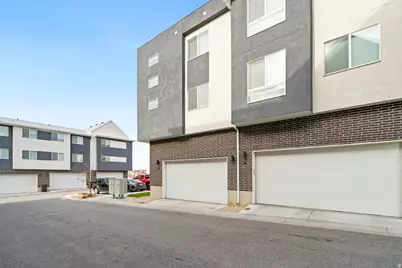 70 E Weekes Way, Clearfield, UT 84015 - Photo 20