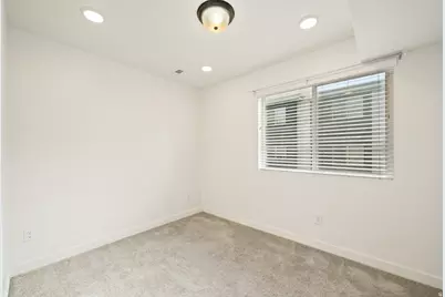 70 E Weekes Way, Clearfield, UT 84015 - Photo 14