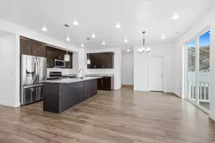 1290 E 480 S, Hyrum, UT 84319 - Photo 10