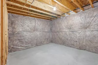 1290 E 480 S, Hyrum, UT 84319 - Photo 38