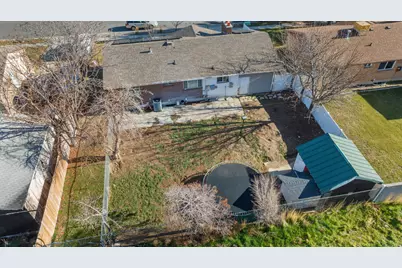 5828 S Salem Ave W, Kearns, UT 84118 - Photo 24