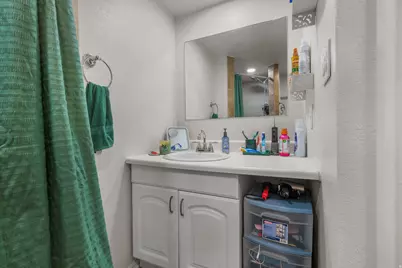 5828 S Salem Ave W, Kearns, UT 84118 - Photo 18