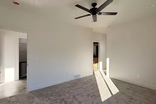 866 E 130 N, Hyde Park, UT 84318 - Photo 14