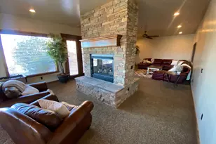 1210 W Indian Dr, Saint George, UT 84770 - Photo 32