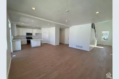 459 W Sapphire Dr #7034, Tooele, UT 84074 - Photo 4