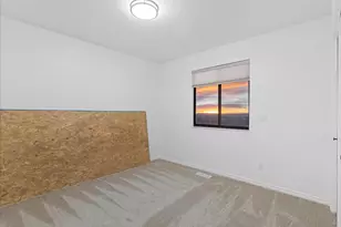 569 N Van Buren Ave, Ogden, UT 84404 - Photo 16