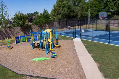 75 W 250 N #84, Clearfield, UT 84015 - Photo 16